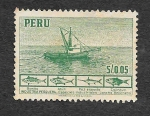 Stamps : America : Peru :  458 - Barco de Pesca