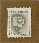 Stamps America - Dominican Republic -  Flor de la Caoba