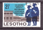 Sellos de Africa - Lesotho -  Primeros graduados Univers. de Botswana