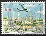 Stamps Mozambique -  Refineria de petroleo