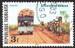 Stamps : Africa : Togo :  ACTIVIDAD  DE  MERCADO.  CAMIÓN  HACIA  EL  MERCADO.  Scott 1075.