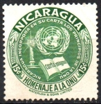 Sellos de America - Nicaragua -  HOMENAJE  A  LA  ONU.  VELA  Y  CARTA.  Scott 753.