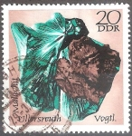 Stamps Germany -  Minerales de las colecciones de Bergakademie Freiberg(Malaquita en limonita).