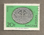Sellos de Europa - Hungra -  Broche