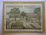 Stamps : America : El_Salvador :  Plaza General Barrios Palacios Nacional.