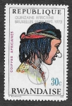 Stamps : Africa : Rwanda :  551 - Tocados Africanos