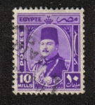 Stamps : Africa : Egypt :  Rey Farouk en óvalo