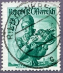 Stamps Austria -  Traje regional