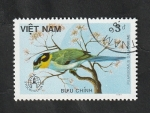 Sellos de Asia - Vietnam -  712 - Pájaro