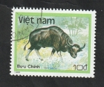 Stamps Vietnam -  877 - Animal proteguido