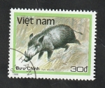Stamps Vietnam -  881 - Animal proteguido
