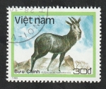 Stamps Vietnam -  880 - Animal proteguido
