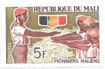Stamps : Africa : Mali :  pioneros