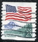 Stamps : America : United_States :  Bandera y Yosemite