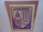 Stamps : Europe : Andorra :  Escudo de Armas- (Nuevo Dibujo)- Animales Heráldicos.