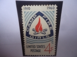 Stamps United States -  Camp Fir Girls - Emblema - Movimiento Scout-Fogata de Campamento de Niños.