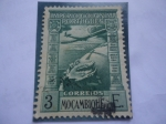 Stamps : Africa : Mozambique :  Imperio Colonial Portugues - Avión sobre Globo.