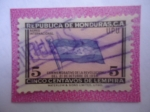 Stamps Honduras -  Conmemorativo de la Revolución  del 21 de Octubre de 1956 - U.P.U.- Aéro Intrnacional.