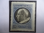 Stamps : Europe : Vatican_City :  Esfinge del papa Pio XII - Eugenio María Giuseppe Giovanni (1878-1958) - Papa N°269 (1936-1958)