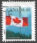 Stamps : America : Canada :  Bandera sobre bosque