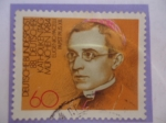 Stamps : Europe : Albania :  88°Congreso Católico Aleman-Munich 1984 - Pio XII - Eugenio Pacelli (1876-1958) Papa N°260 (1939/58)