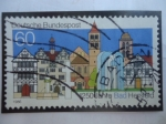 Sellos de Europa - Alemania -  1250 Jahre Bad Hersfeld- 1250 Aniversario de la Ciudad - Vista de Bad Hersfeld (Salzburgo del Norte)