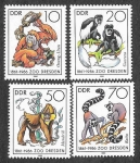 Sellos de Europa - Alemania -  2542-2545 - 125º Aniversario del Zoo de Dresden (DDR)