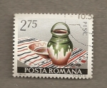 Stamps Romania -  Jarrón sobre mantel