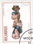 Stamps : Asia : Mozambique :  Mujer con niño