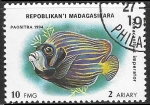 Stamps : Africa : Madagascar :  Peces - Pomacanthus imperator