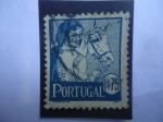 Stamps Portugal -  Campino pastoreando los Toros Salvajes en la Llanura de Tejo - Trajes Folclóricos.