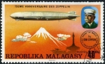 Stamps : Africa : Madagascar :  Aniversario Zeppelin