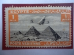 Sellos de Africa - Egipto -  Pirámide Giza (Keops, Kefrén y Micerinos) -Sello de 1 Millieme Eg.