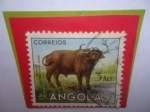 Stamps Angola -  Búfalo - Syncerus Caffer Caffer - Serie: Fauna Africana- Sello de 3 Angolar Anngoleño.