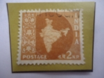 Stamps India -  Mapa de la India - Sello de 2 Naye Paisa indio, del Año 1957