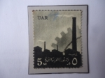 Stamps Egypt -  UAR-República Árabe Unida - Industrias- Sello de 5 milliemes, año 1958