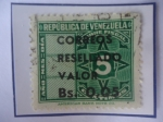 Stamps Venezuela -  Timbre Fiscal- Correo Reservado- Sello sobretasa de Bs 0,05 sobre 5 Céntimos, año 1965-Valor nuevo.