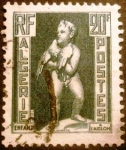 Stamps Algeria -  Argelia Francesa. Niño con aguilucho.