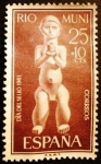 Stamps Spain -  Rio Muni. Día del Sello. Estatuillas indígenas