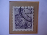 Stamps Germany -  Republica Democrática- Plan Quinquenal- Fundición del Acero- Obrero Metalúrgico-16 Pfenig Alemania d