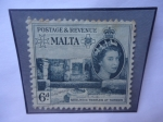Stamps Malta -  Templo Neolítico en Tarxien (Malta) Queen Elizabeth II- Sello de 6 penique Maltés. Año 1956/76. 