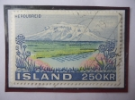 Stamps Iceland -  Herdubreid (Heröubreiö) Yuya en Islandia.