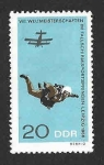 Sellos de Europa - Alemania -  847 - VIII Congreso Internacional del Campeonato de Paracaidismo (DDR)