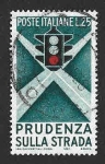 Stamps Italy -  725  - Prudencia en Carretera