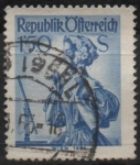 Stamps Austria -  Indumentaria d' Mujer: Viena