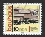 Sellos de Europa - Alemania -  2102 - Monumento a los Socialistas (DDR)