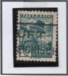 Stamps Austria -  Trajes Tipicos: Salzburg
