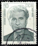 Stamps Germany -  Las personalidades socialistas. Robert Siewert 1887-1973 DDR.