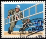 Stamps : Europe : Germany :  A partir del trabajo de los bomberos(DDR).