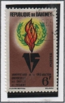 Sellos de Africa - Benin -  ONU emblema, llama